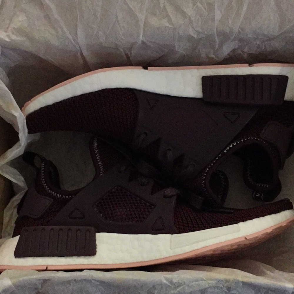 SALE....Burgundy and Pink Adidas Nmd R1 size 7.5